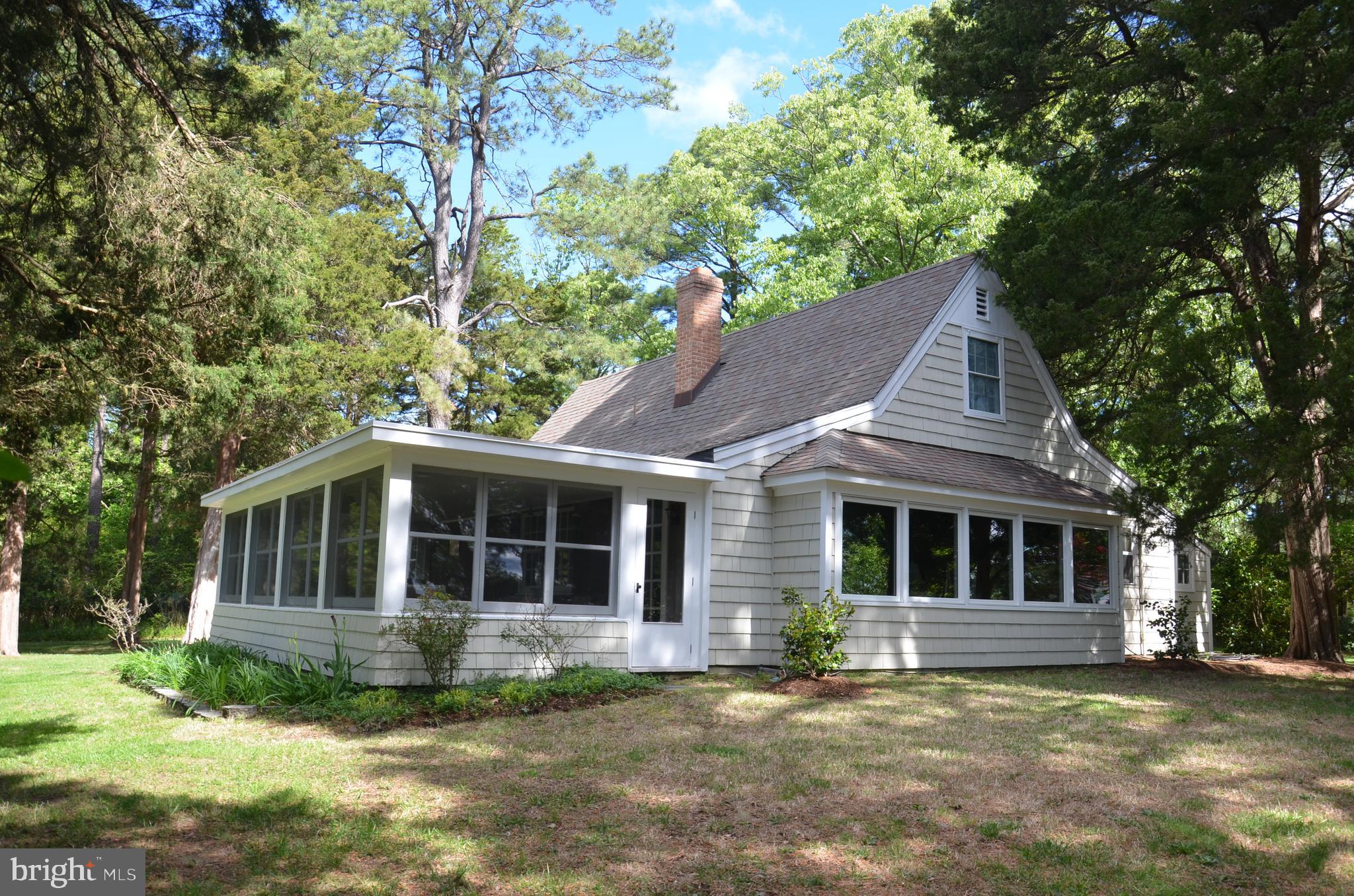 24047 Oak Point Rd