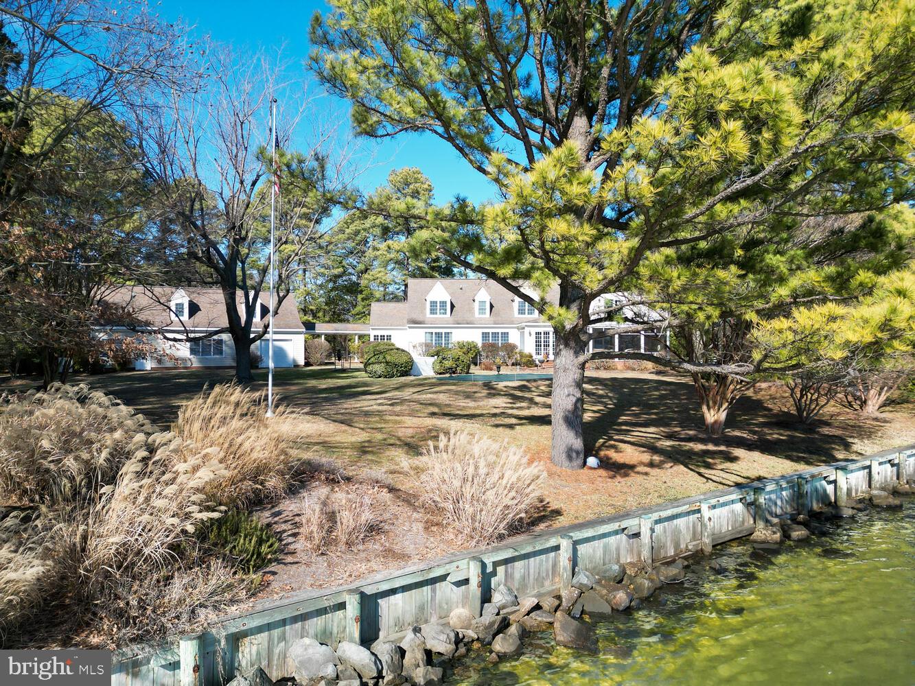 24047 Oak Point Rd