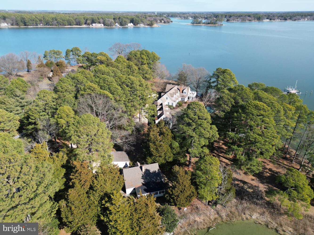 24047 Oak Point Rd