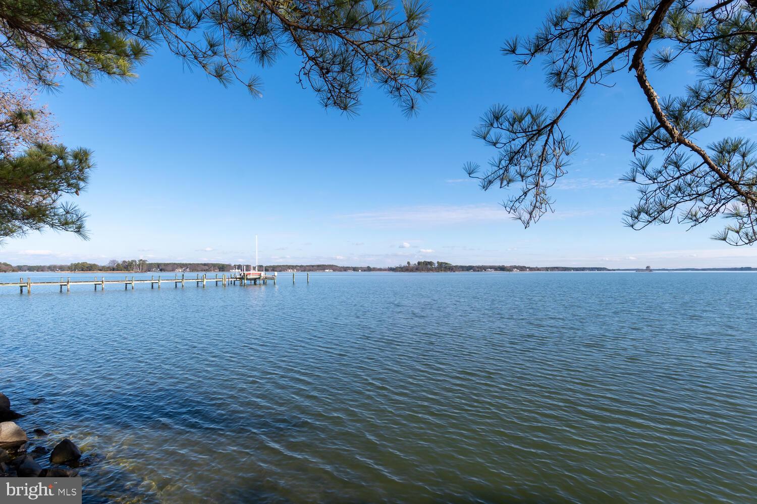 24047 Oak Point Rd