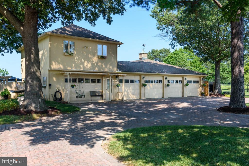 8573 Marengo Farm Rd