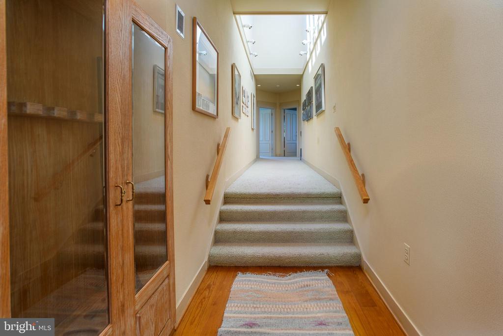 8573 Marengo Farm Rd
