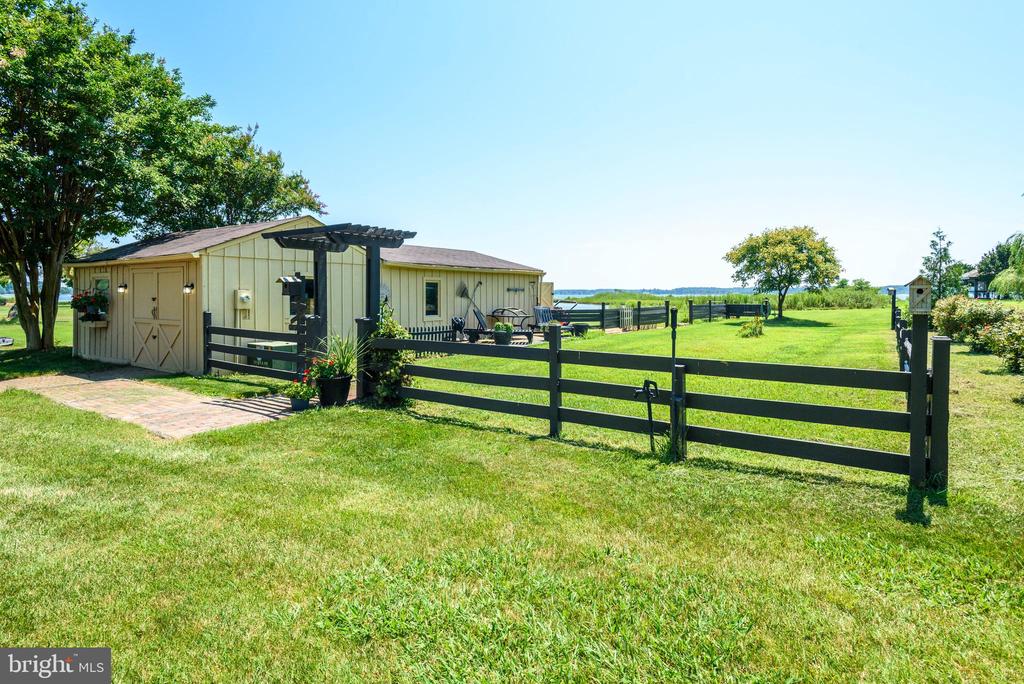 8573 Marengo Farm Rd