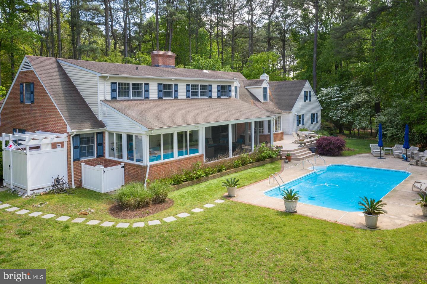 7304 Waverly Island Rd