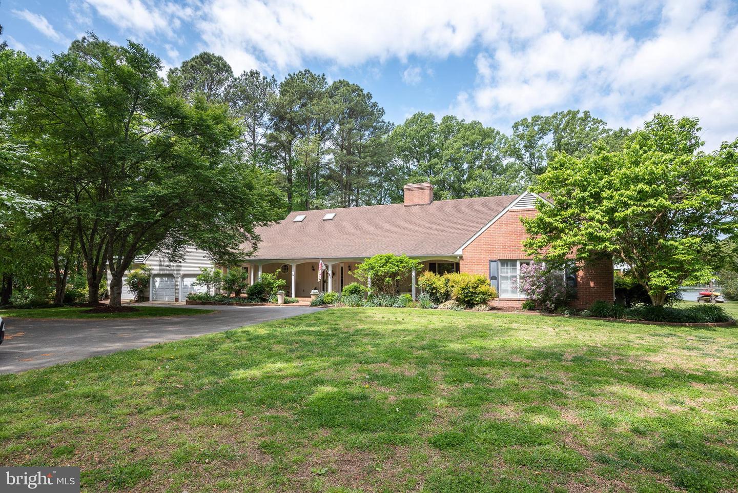 7304 Waverly Island Rd