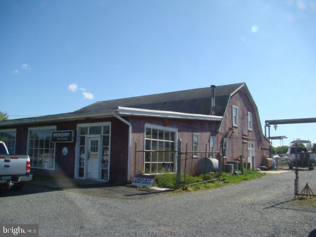 9295 Ocean Gateway