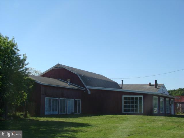 9295 Ocean Gateway