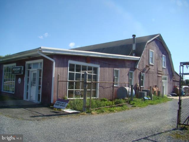9295 Ocean Gateway