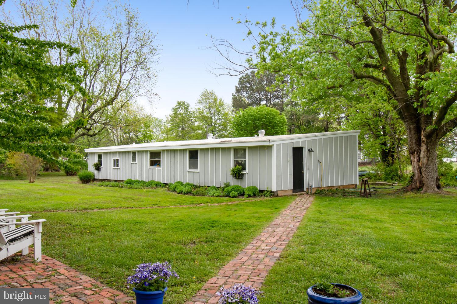 4944 Fairbank Rd