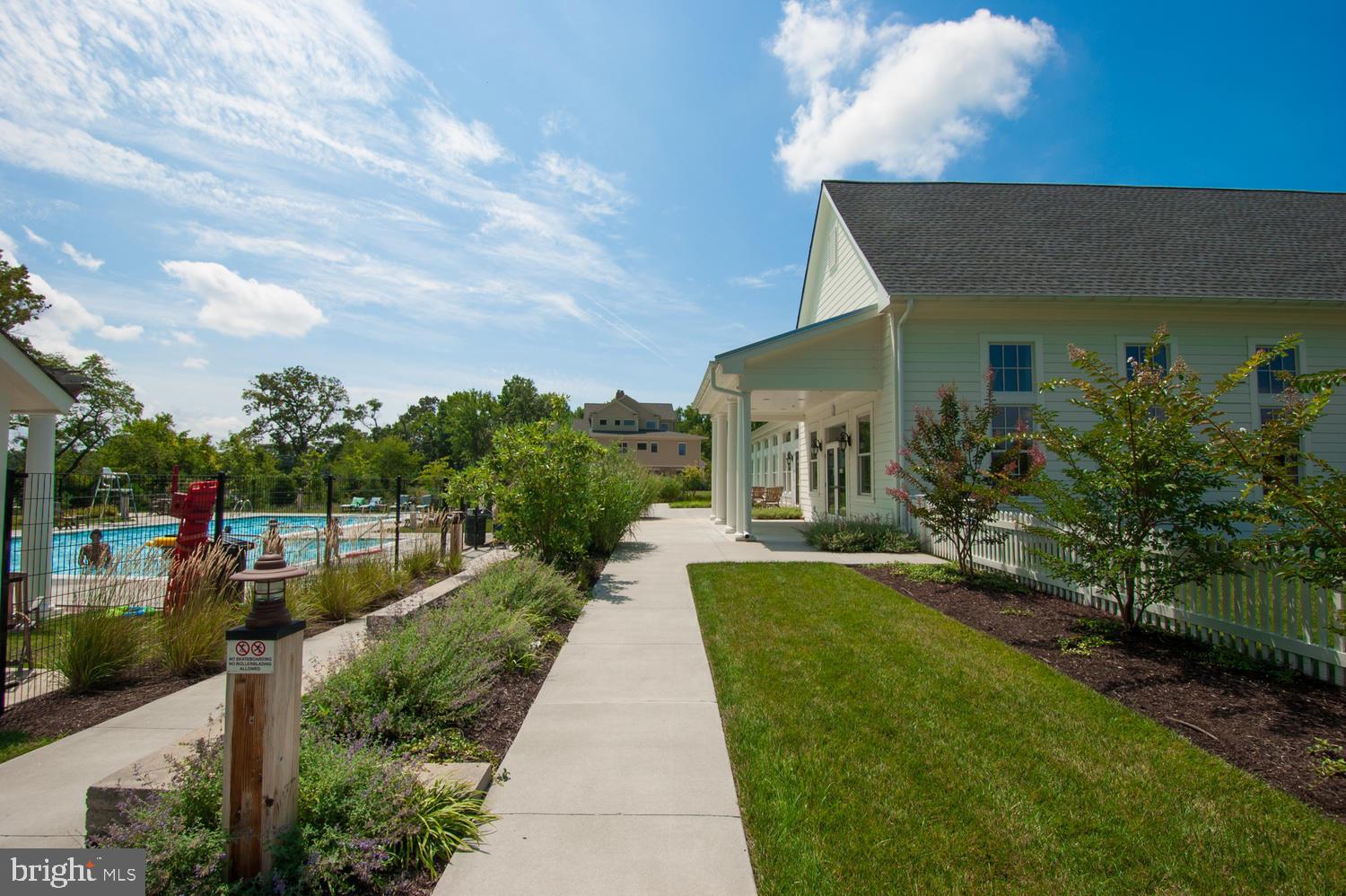 8103 Fox Squirrel Way