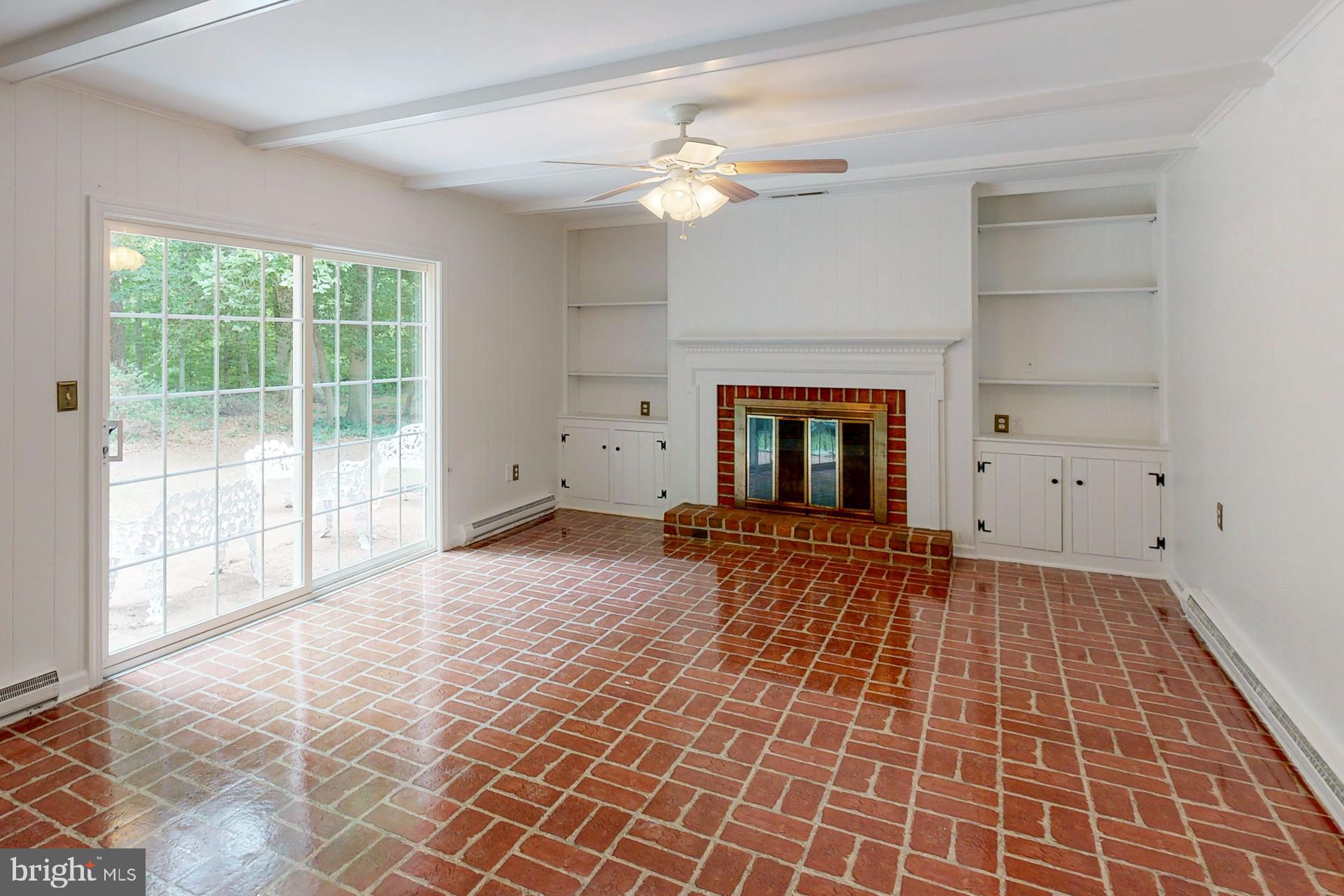 29204 Woodridge Dr