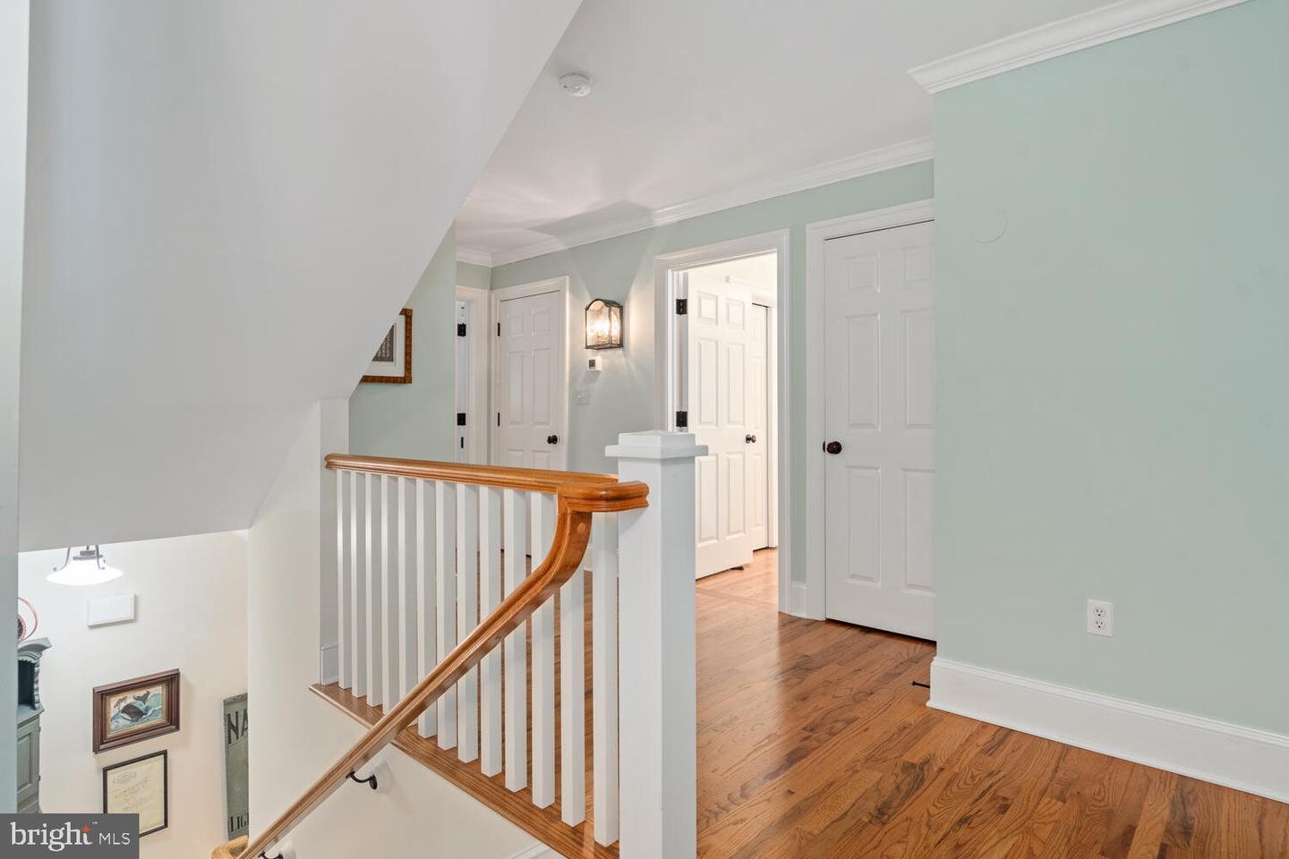 208 E Strand