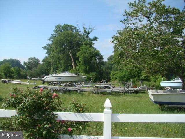 12214 Ocean Gateway