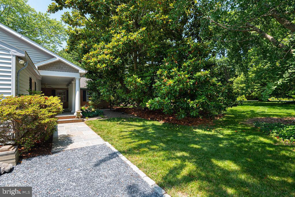 26233 Ingleton Ct W