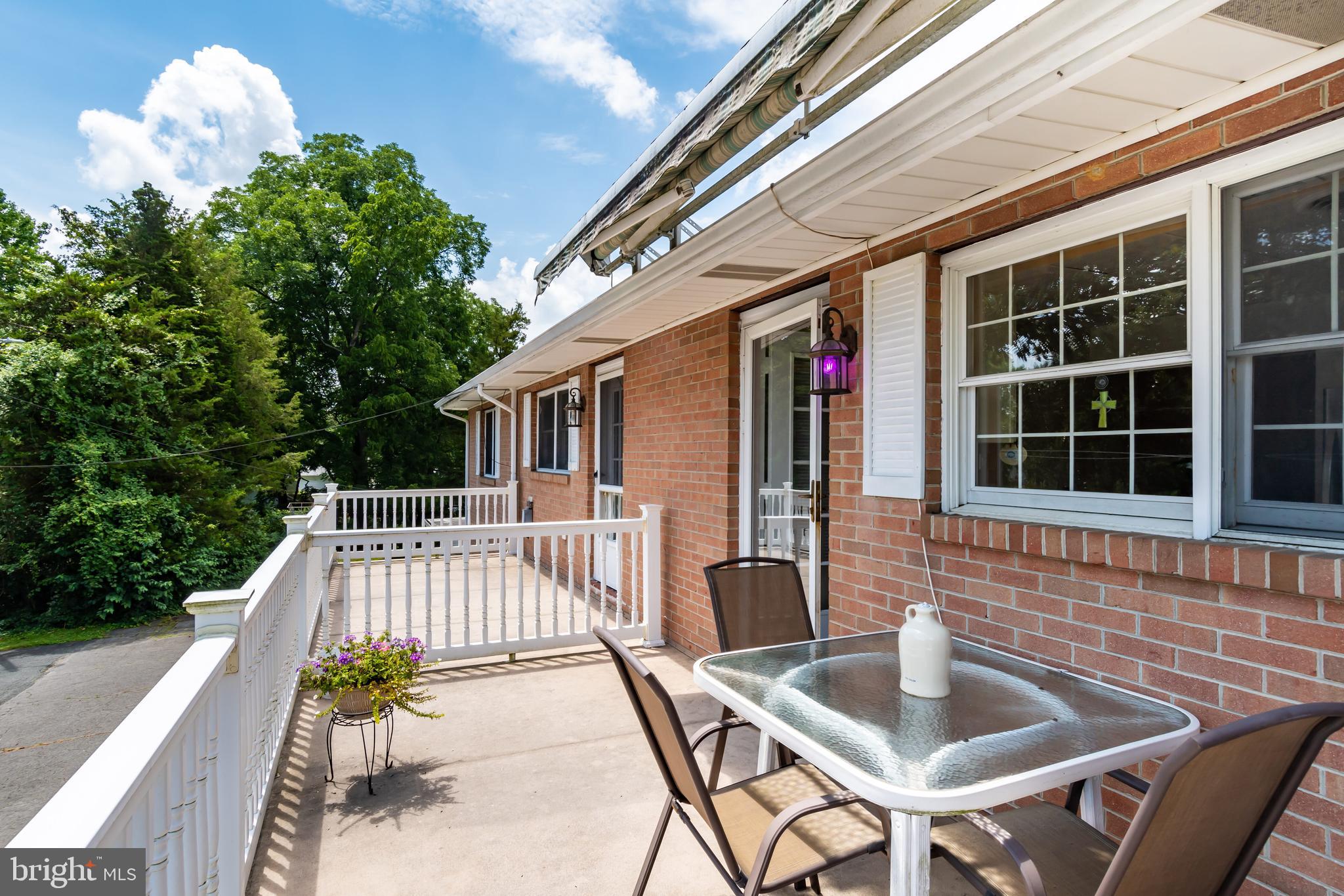 306 S Washington St #5