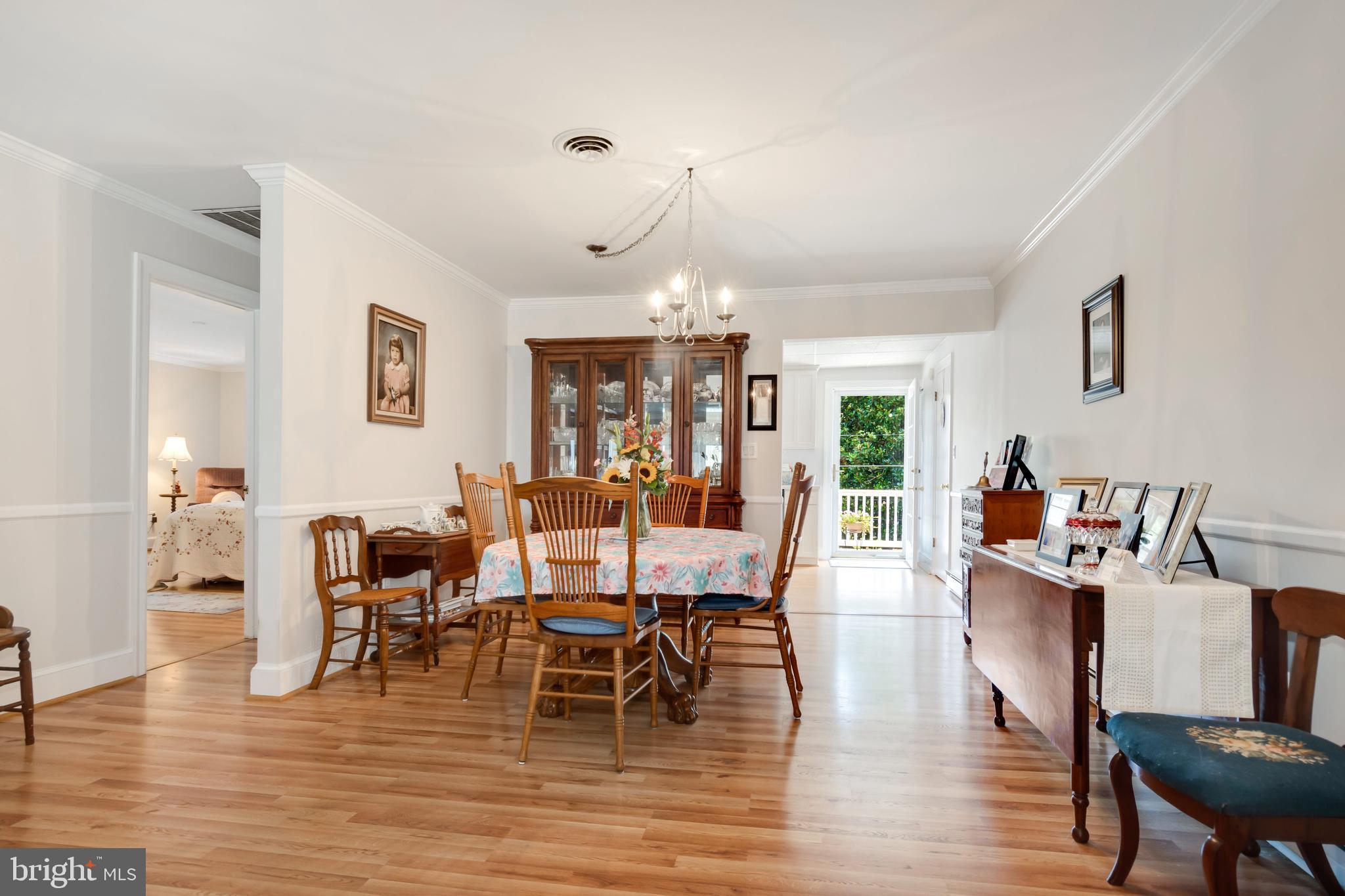 306 S Washington St #5