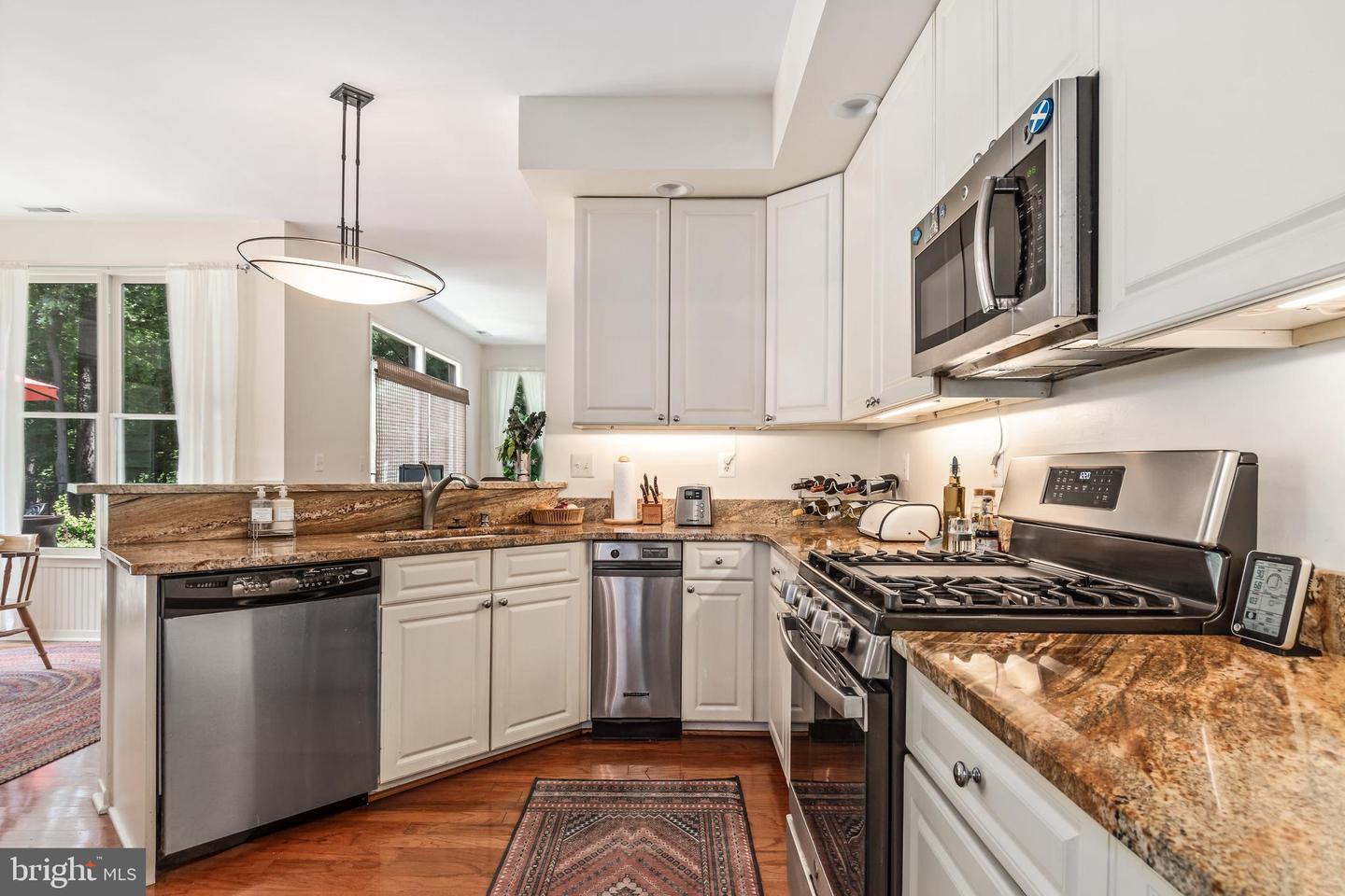 28413 Pinehurst Cir