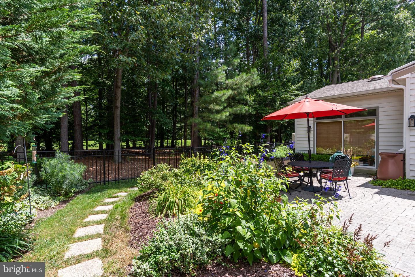 28413 Pinehurst Cir