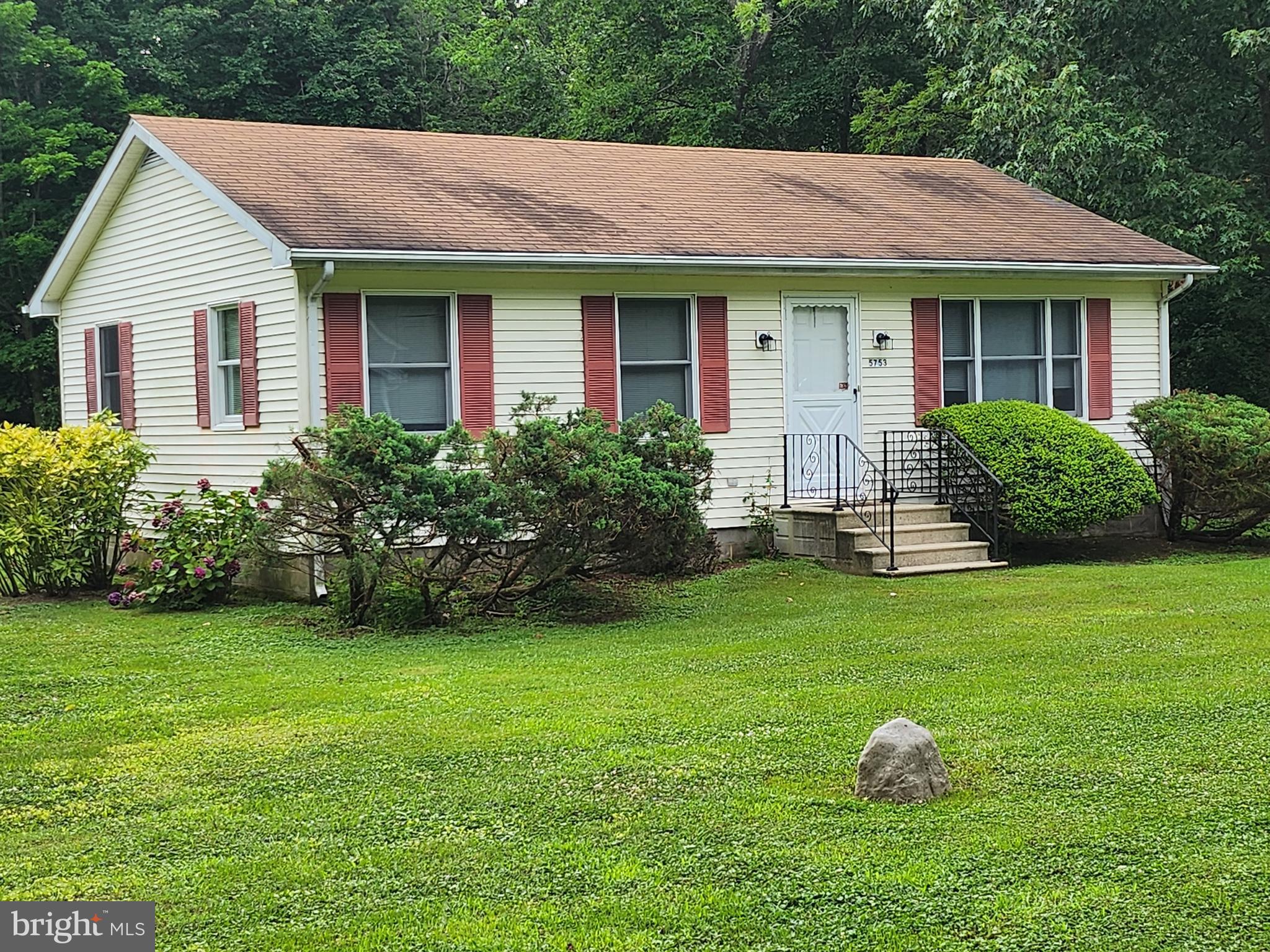 5753 Harrison Ln