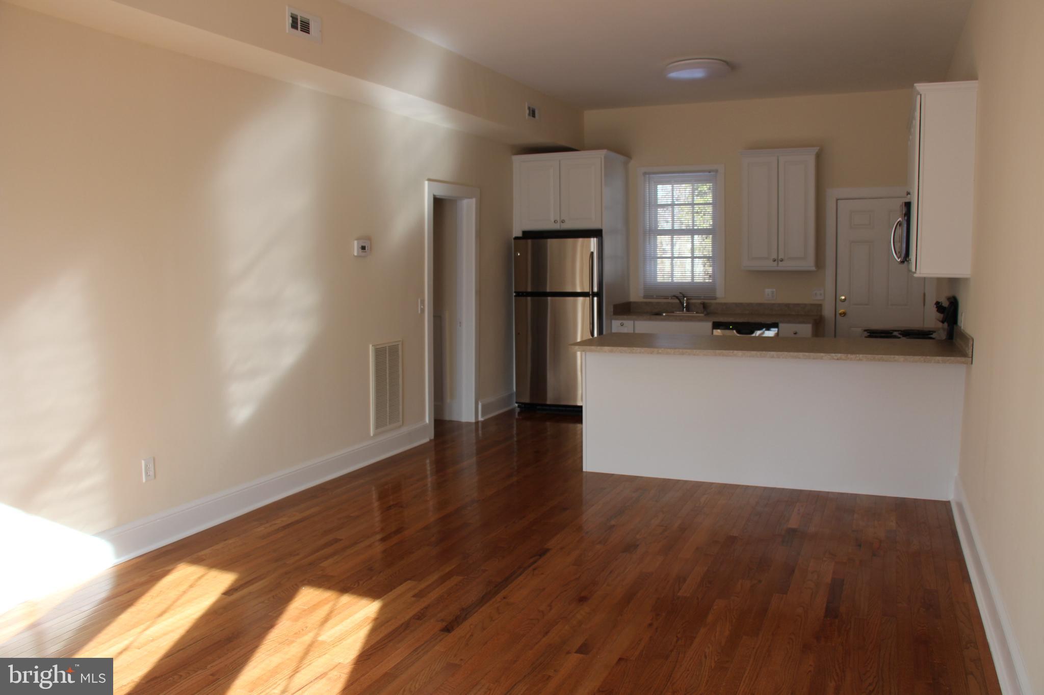 205 Railroad Ave ##B
