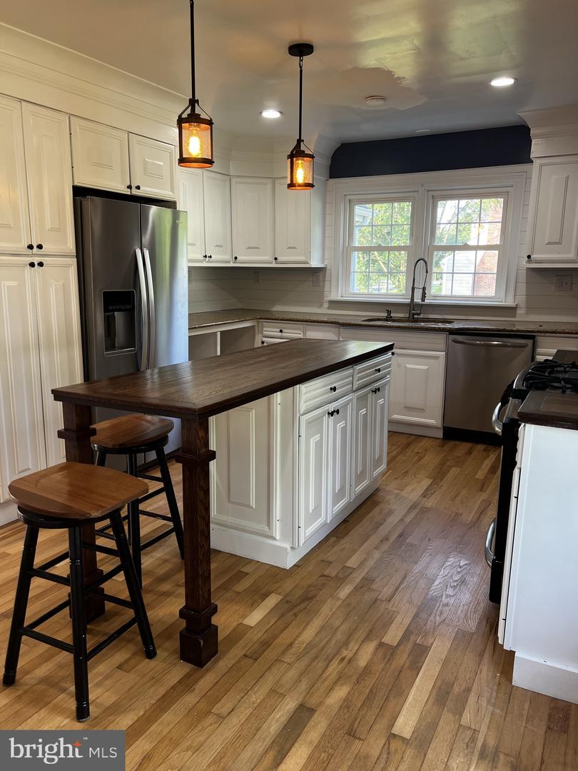 413 Arbor Pl