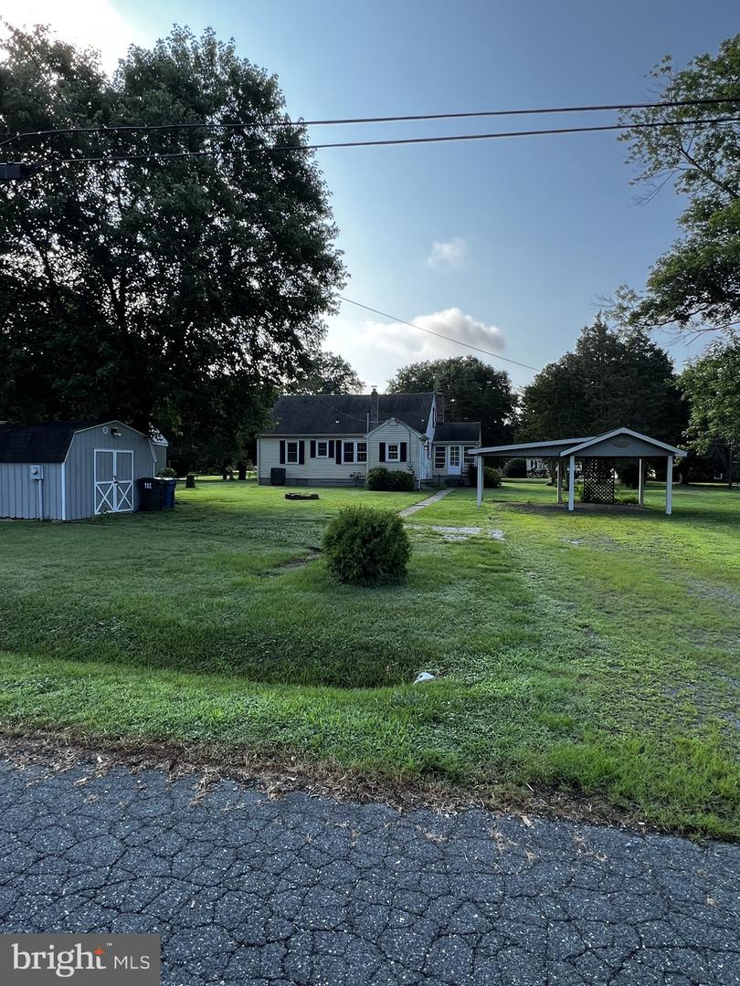 413 Arbor Pl