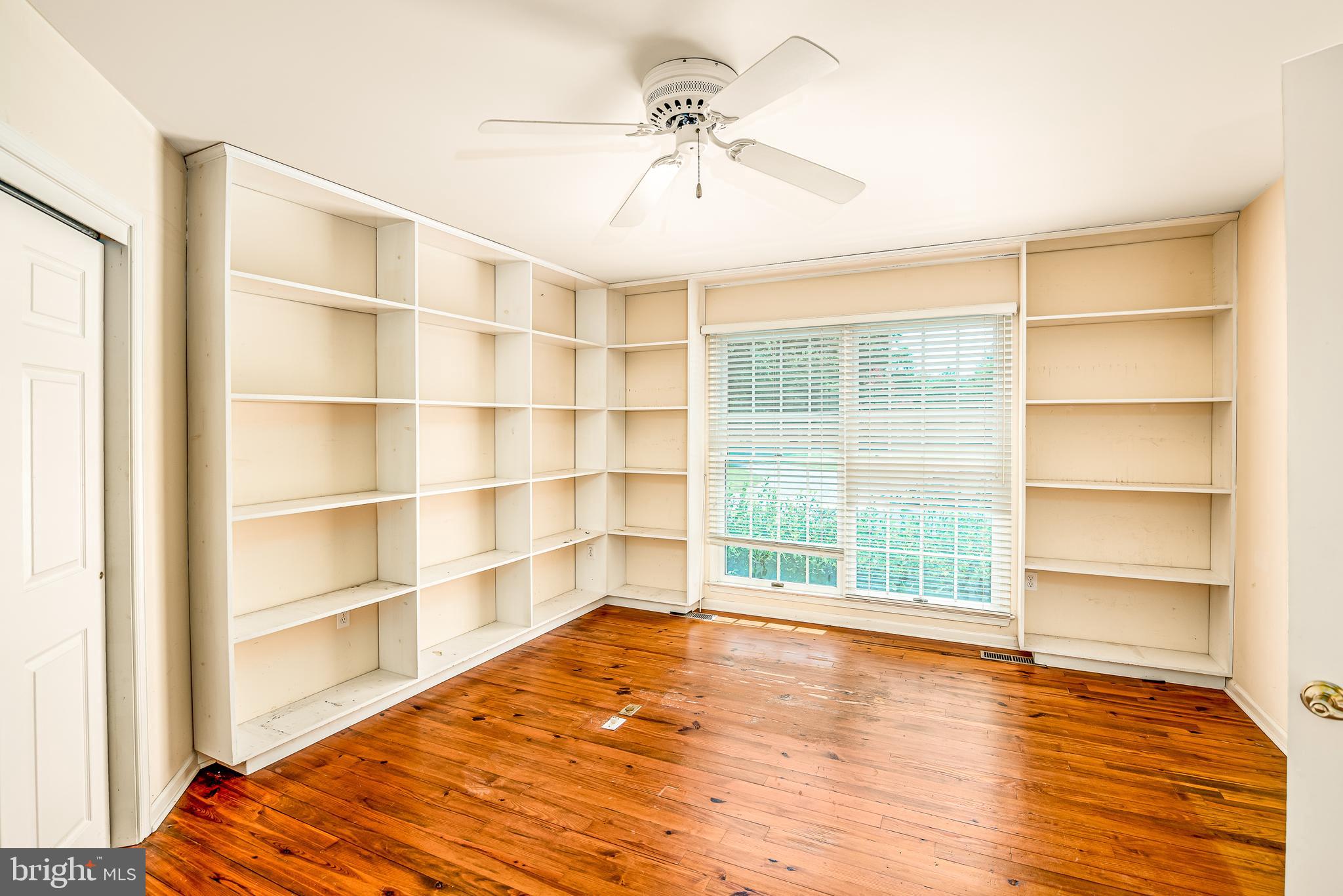 8380 Aveley Manor Ln