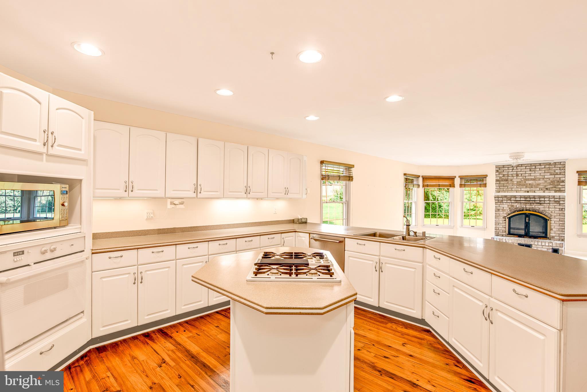 8380 Aveley Manor Ln