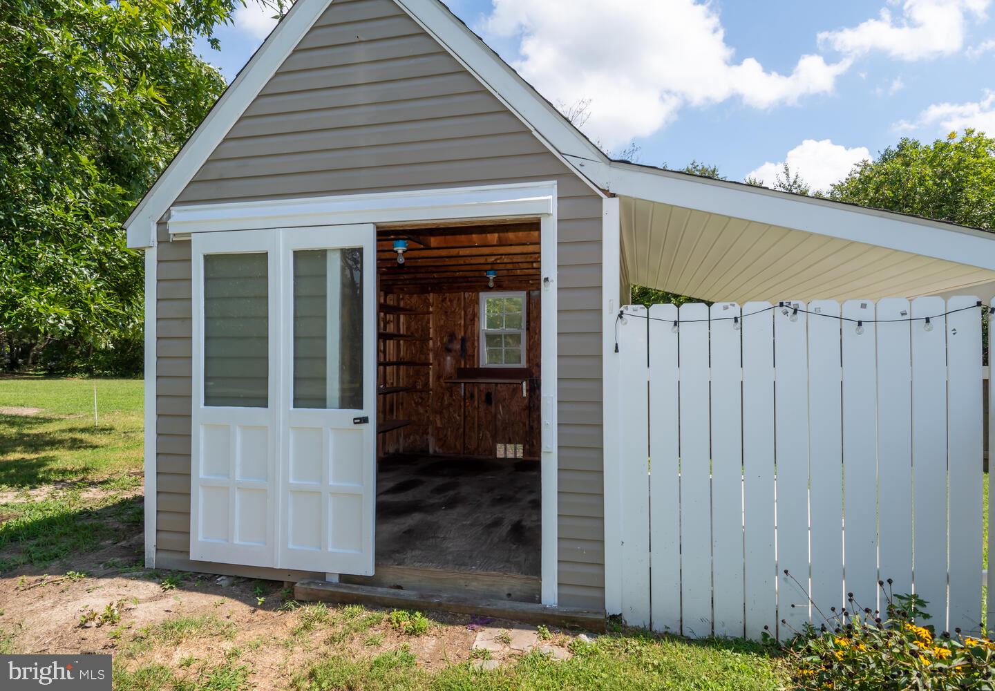 200 Bonfield Ave