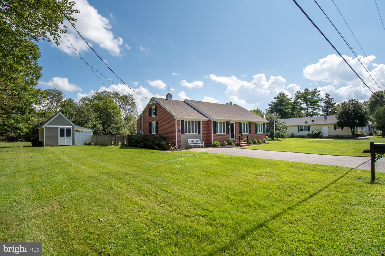 200 Bonfield Ave