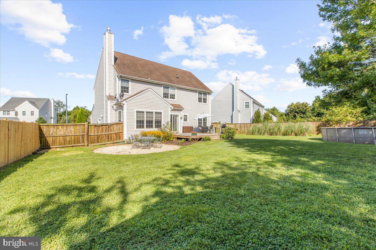 8824 Roundhouse Cir