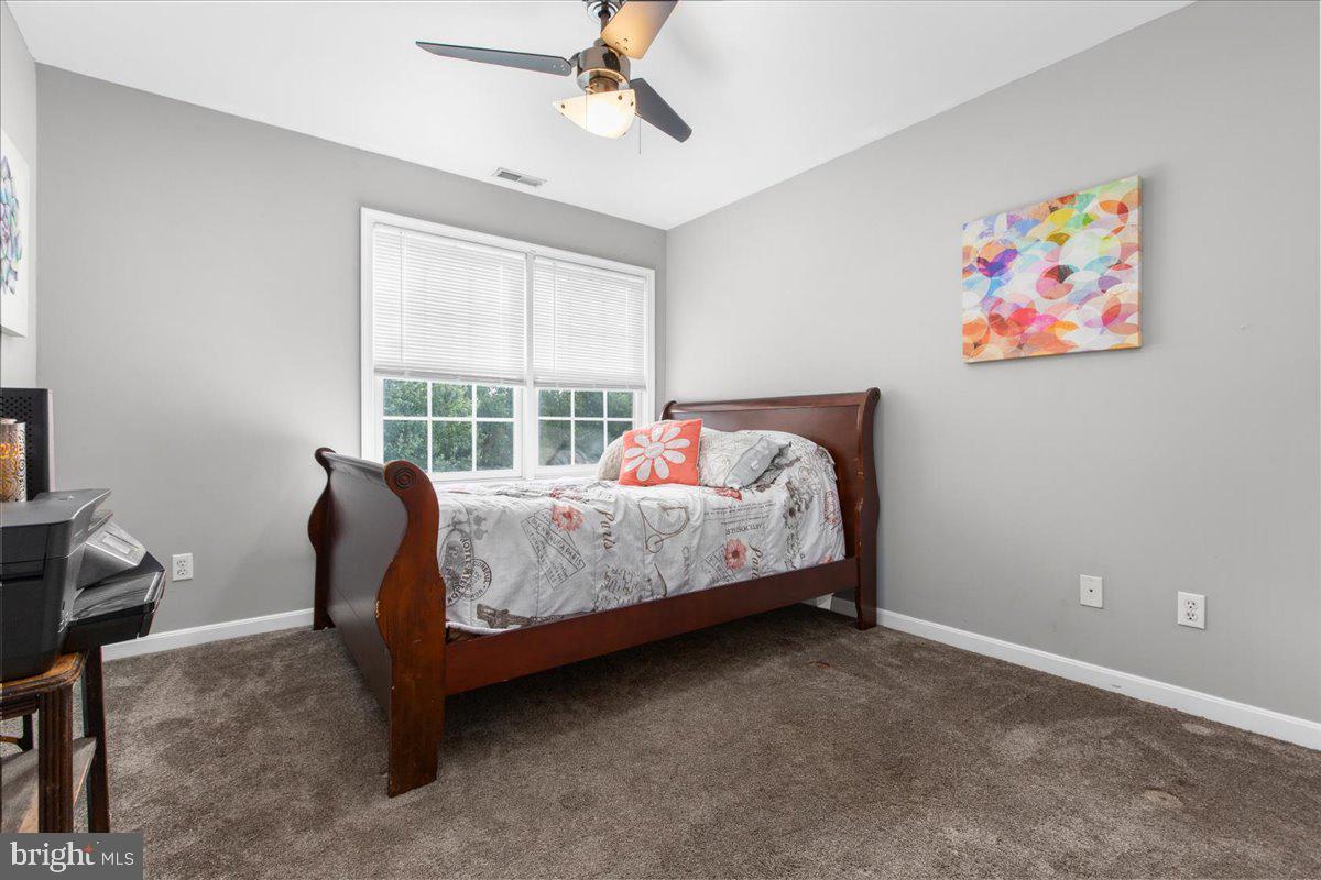 8824 Roundhouse Cir