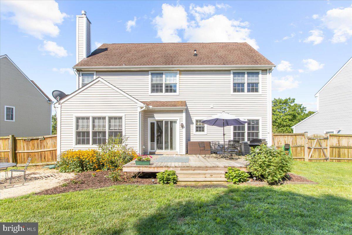8824 Roundhouse Cir