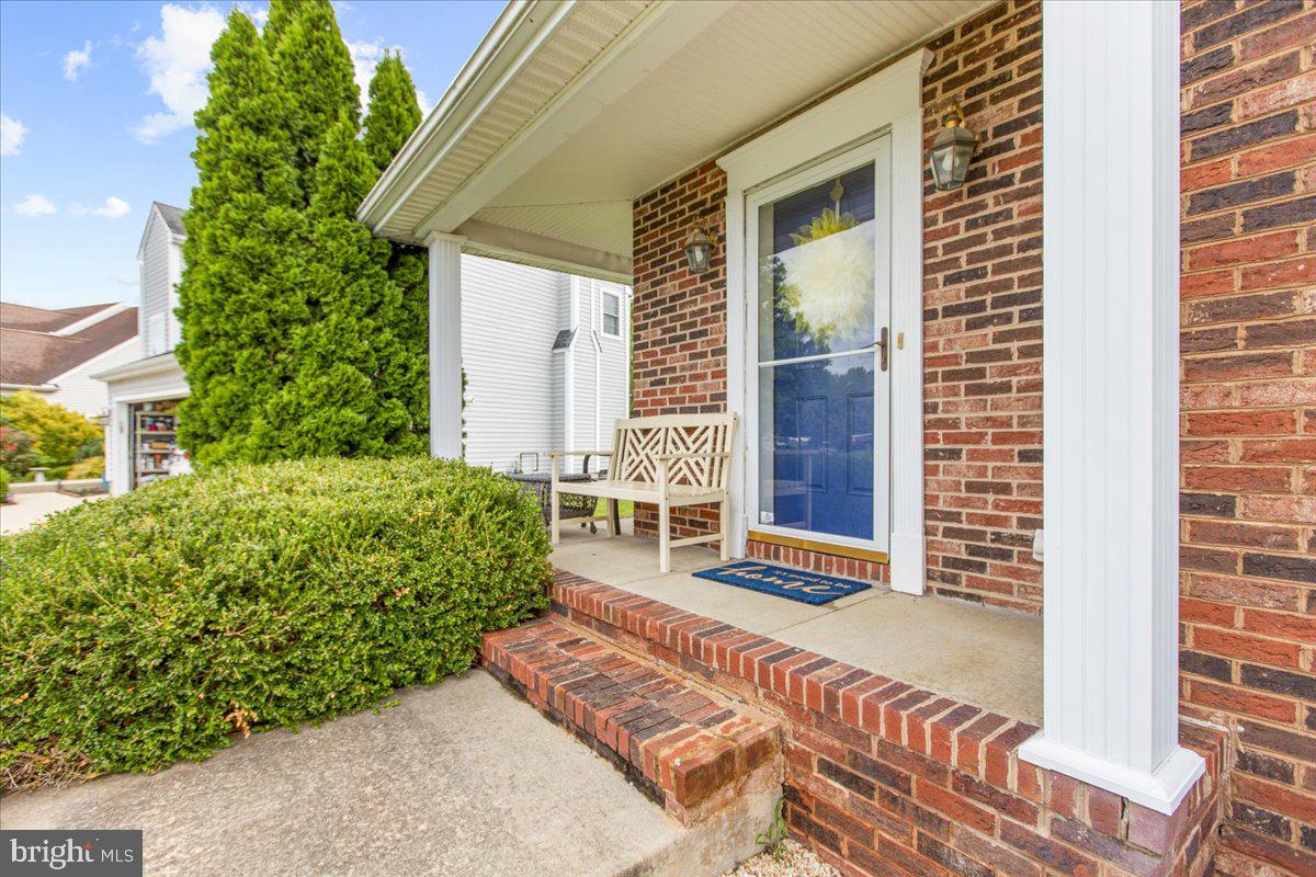 8824 Roundhouse Cir