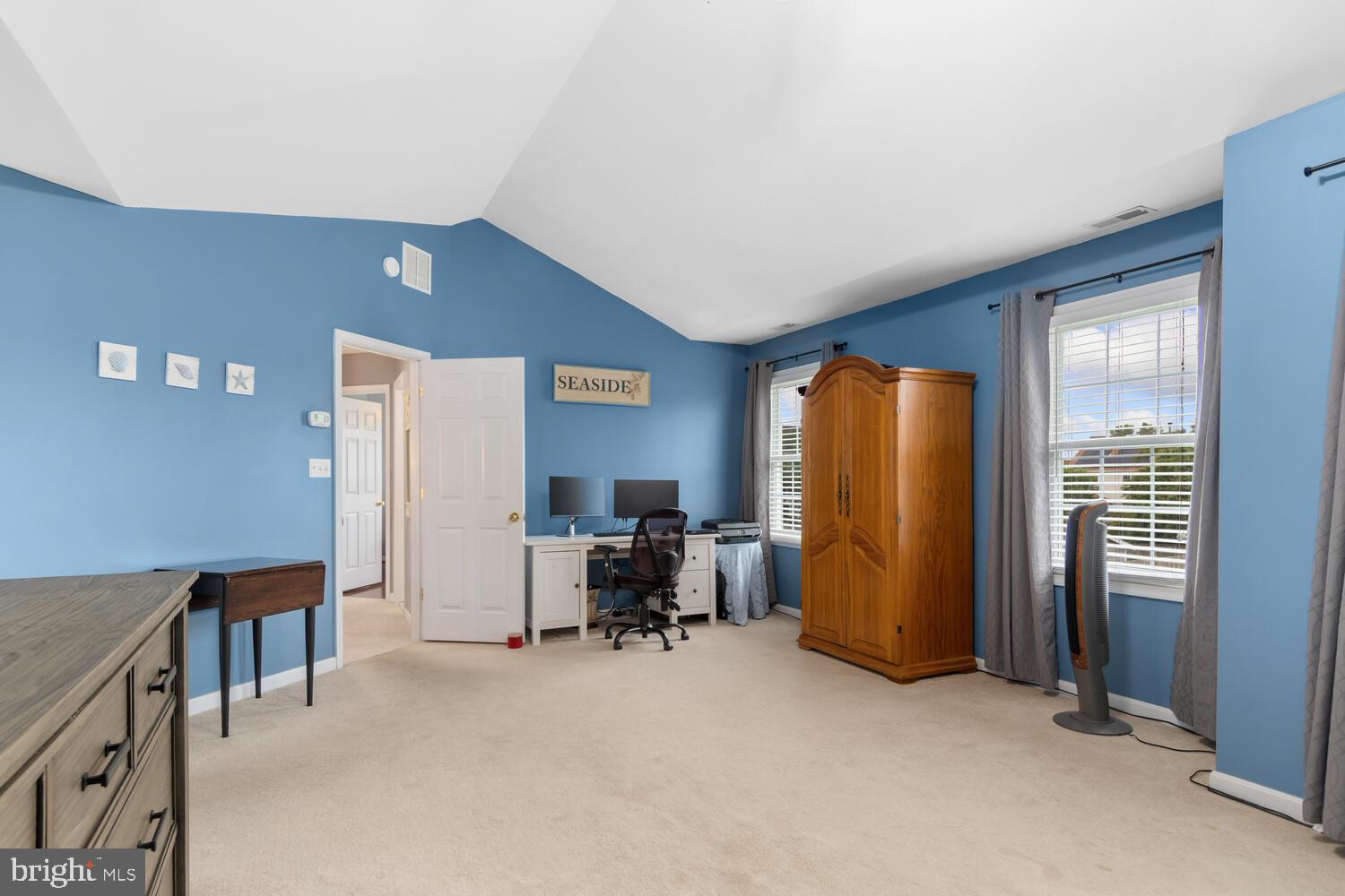 8847 Roundhouse Cir