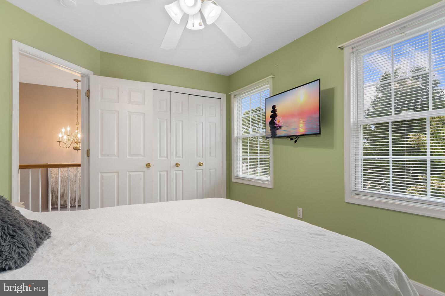 8847 Roundhouse Cir