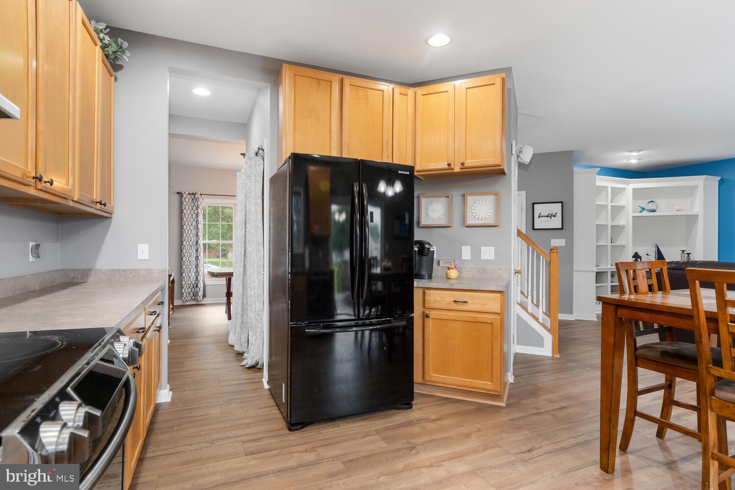 8847 Roundhouse Cir