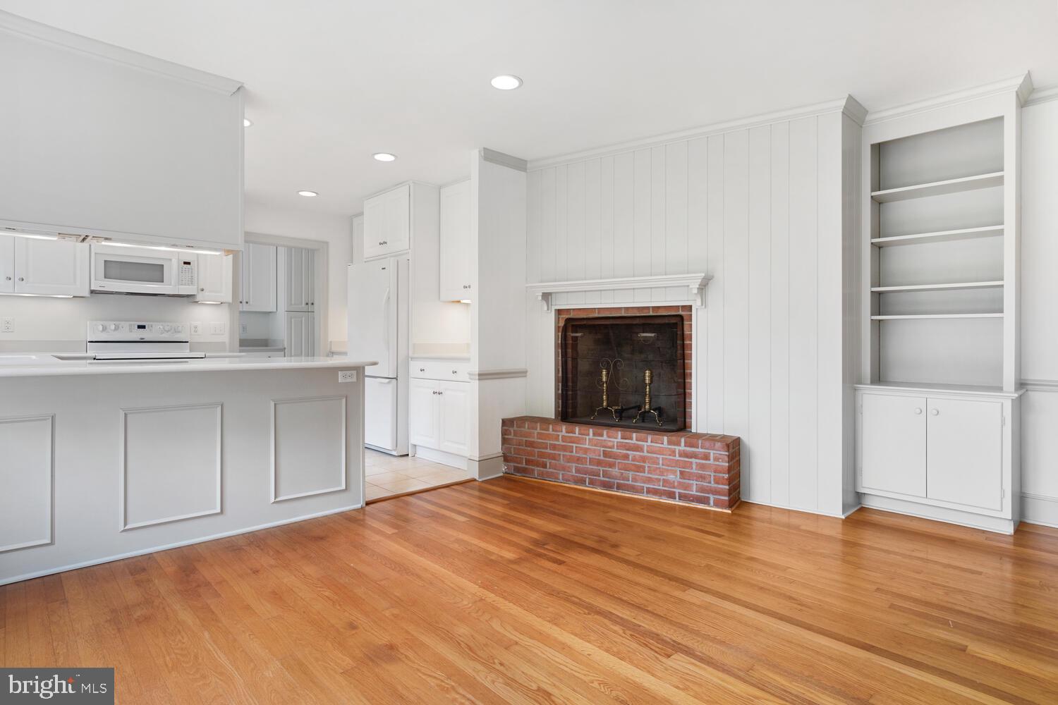 504 Trippe Ave