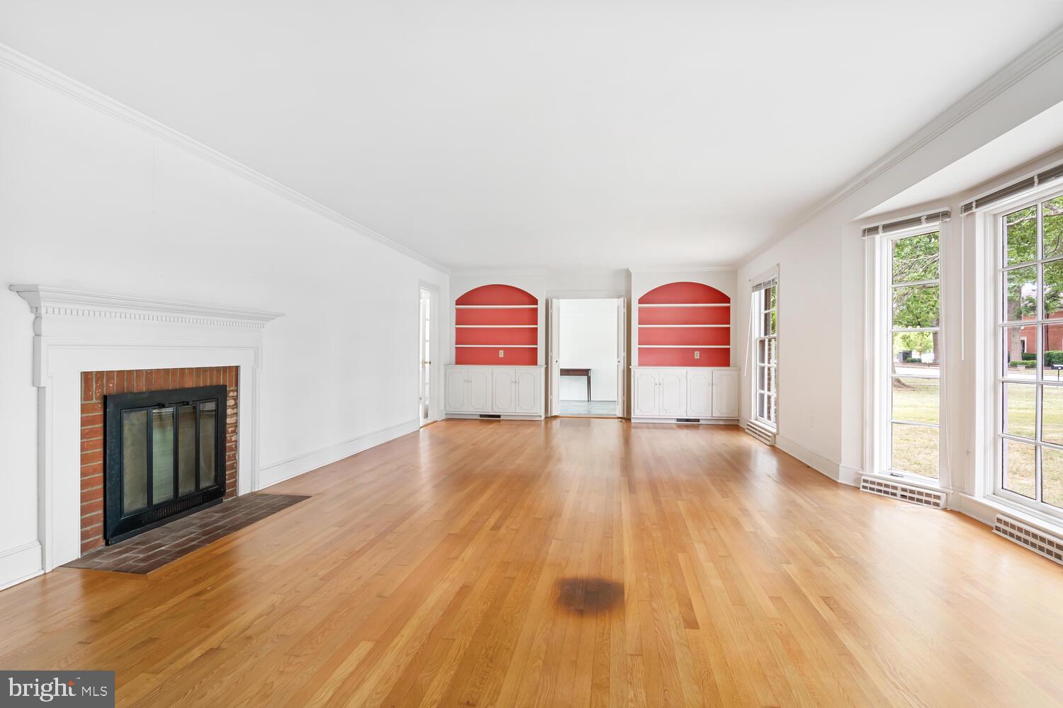 504 Trippe Ave
