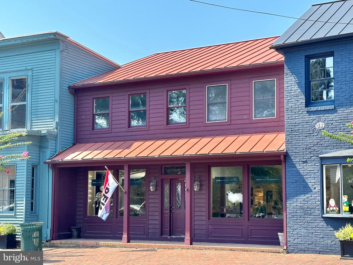 210 N Talbot St