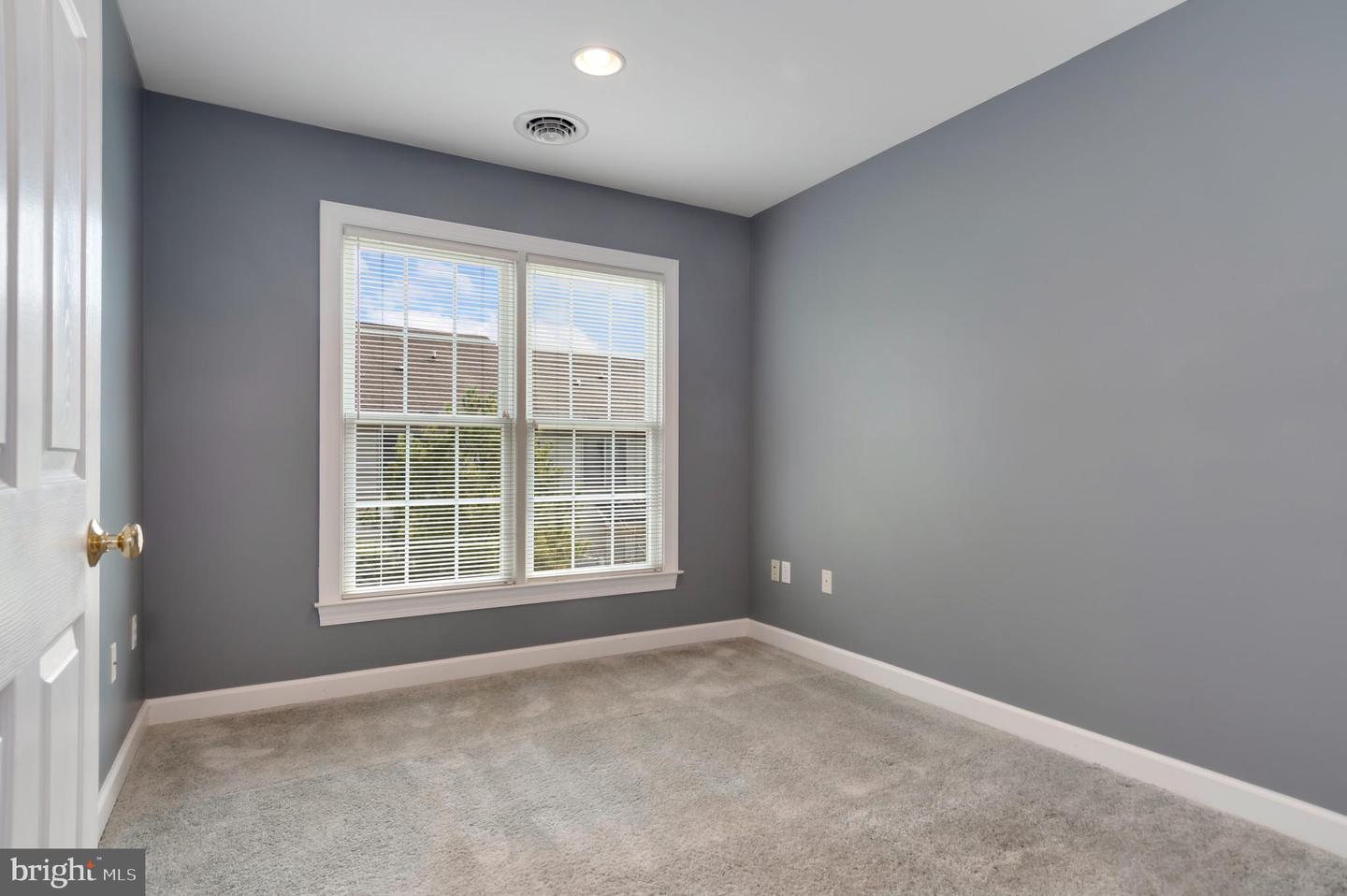 28484 Pinehurst Cir