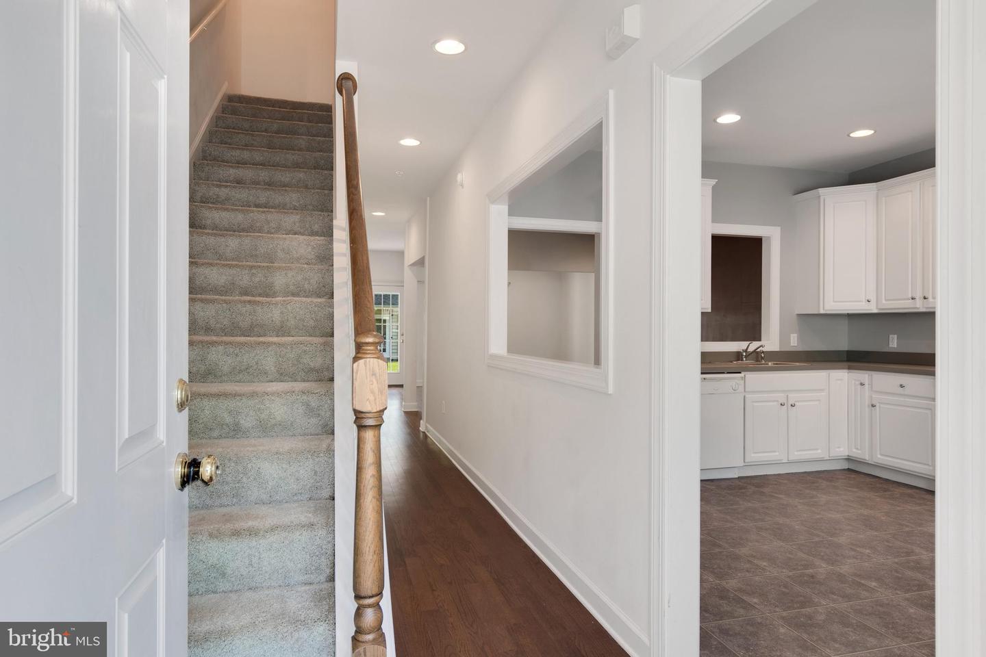28484 Pinehurst Cir