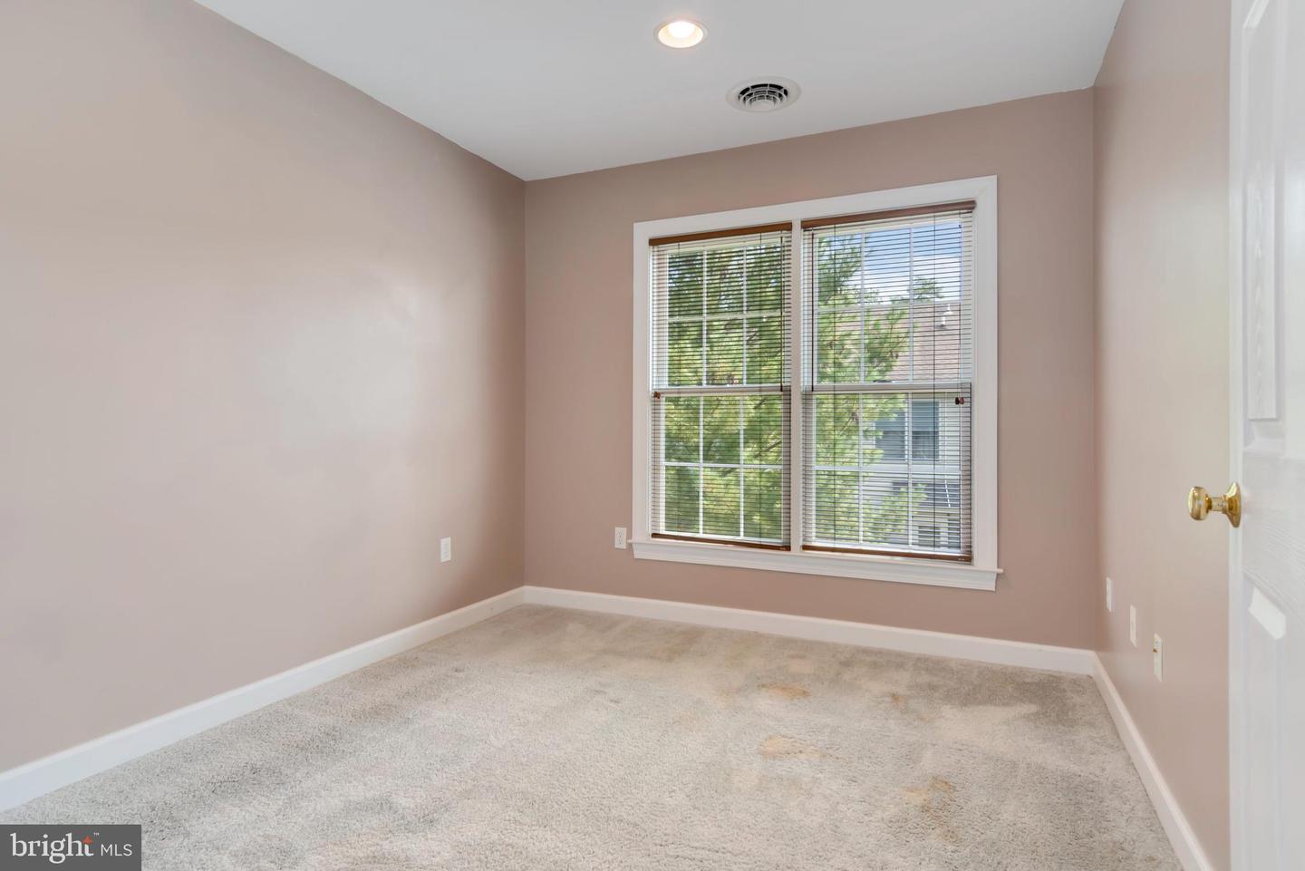 28484 Pinehurst Cir