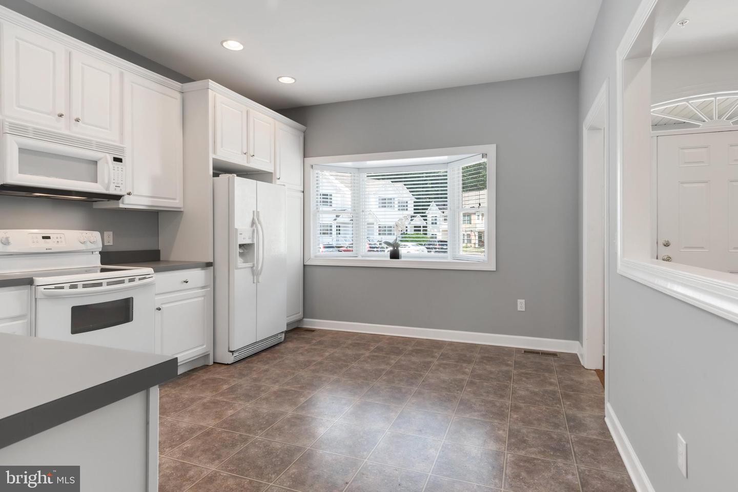 28484 Pinehurst Cir