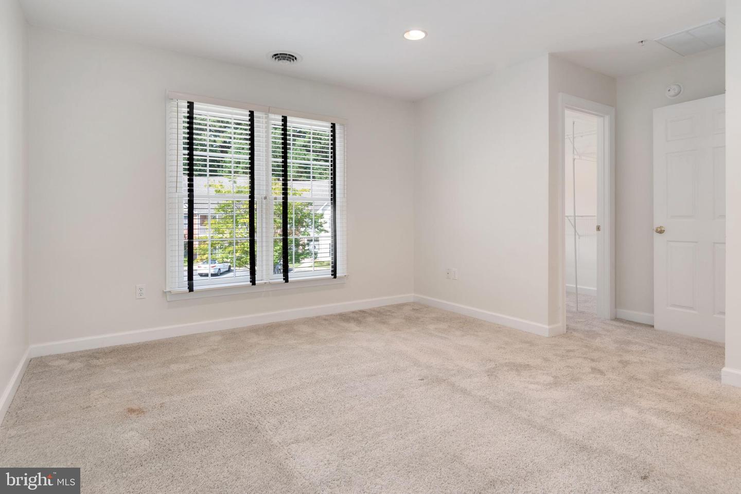 28484 Pinehurst Cir
