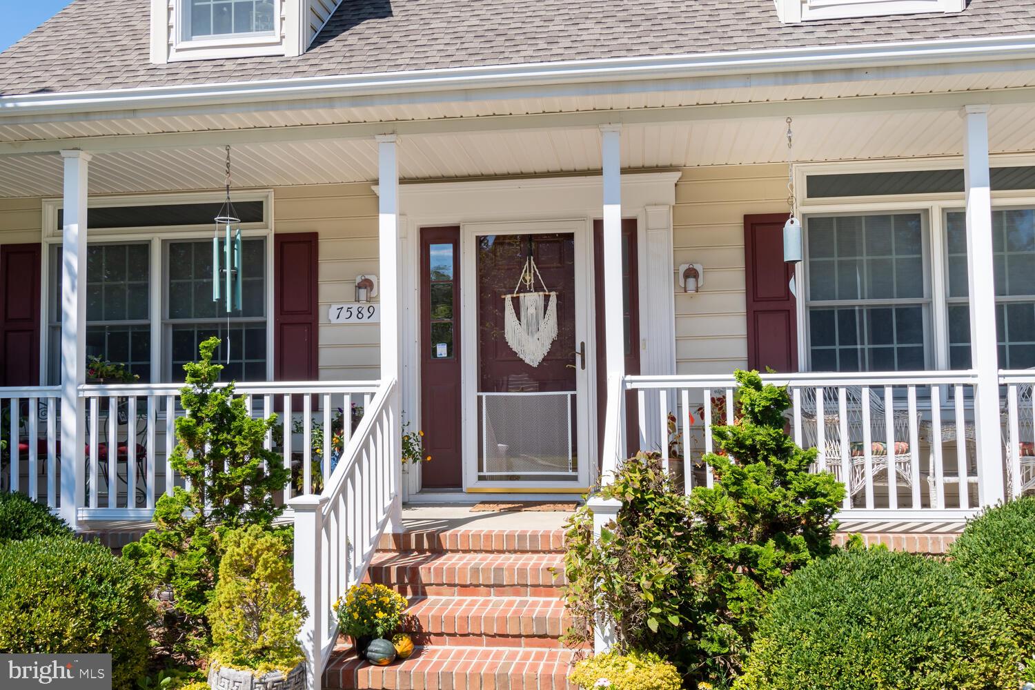 7589 Tour Dr