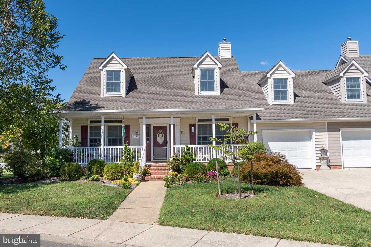7589 Tour Dr
