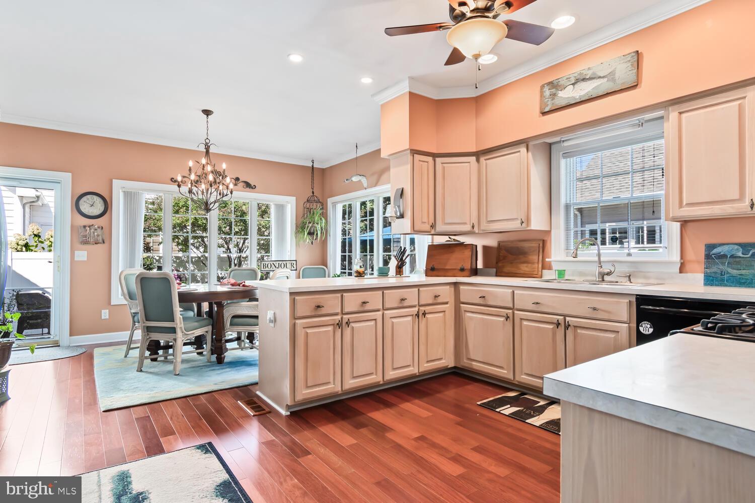 7589 Tour Dr
