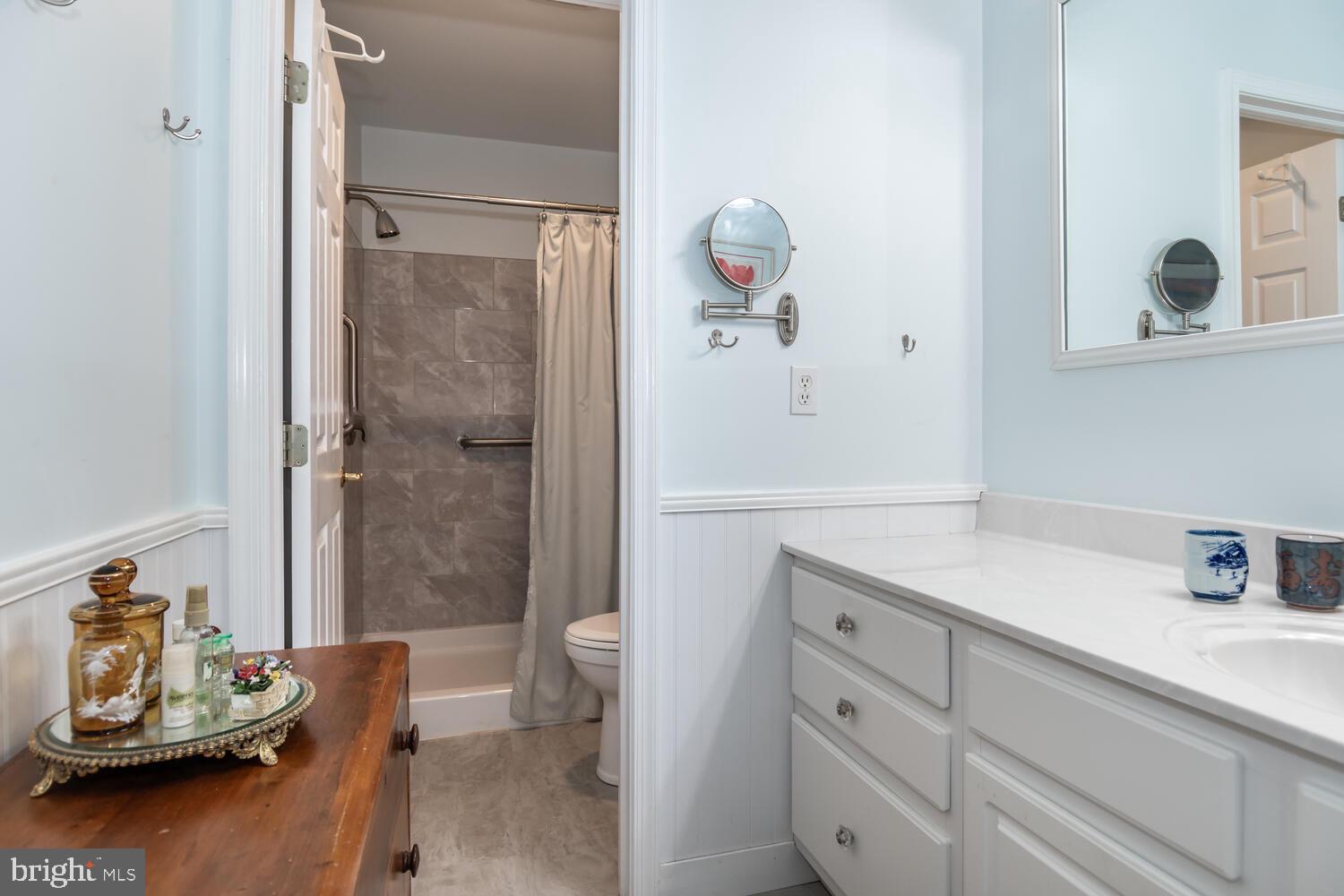 406 Goldsborough St #406