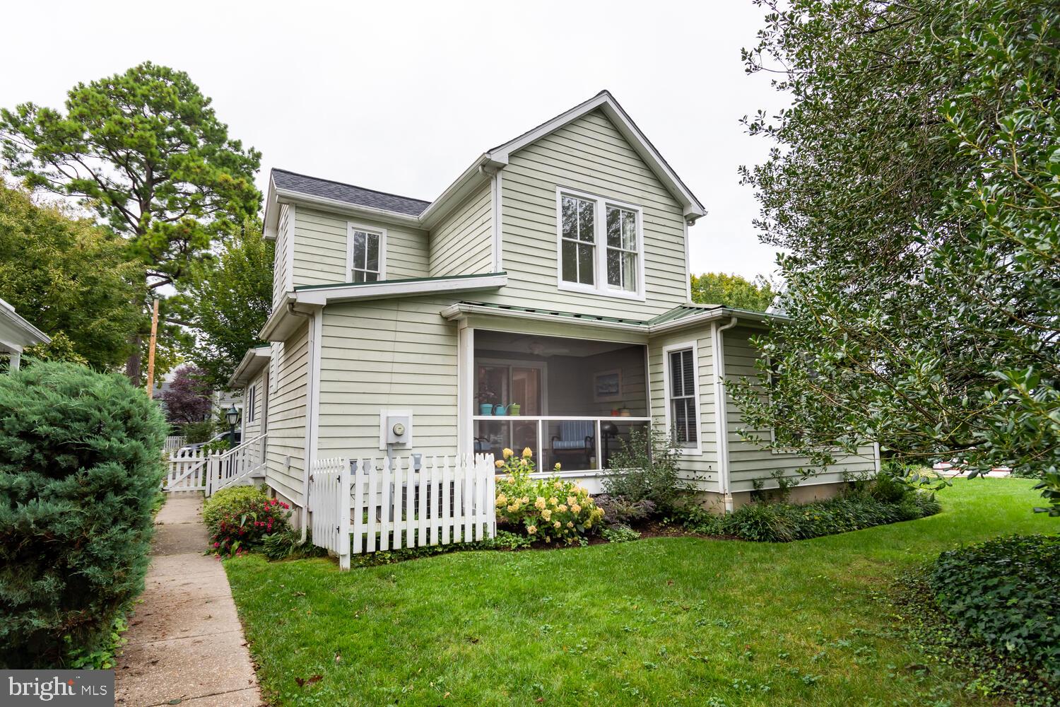 406 Goldsborough St #406